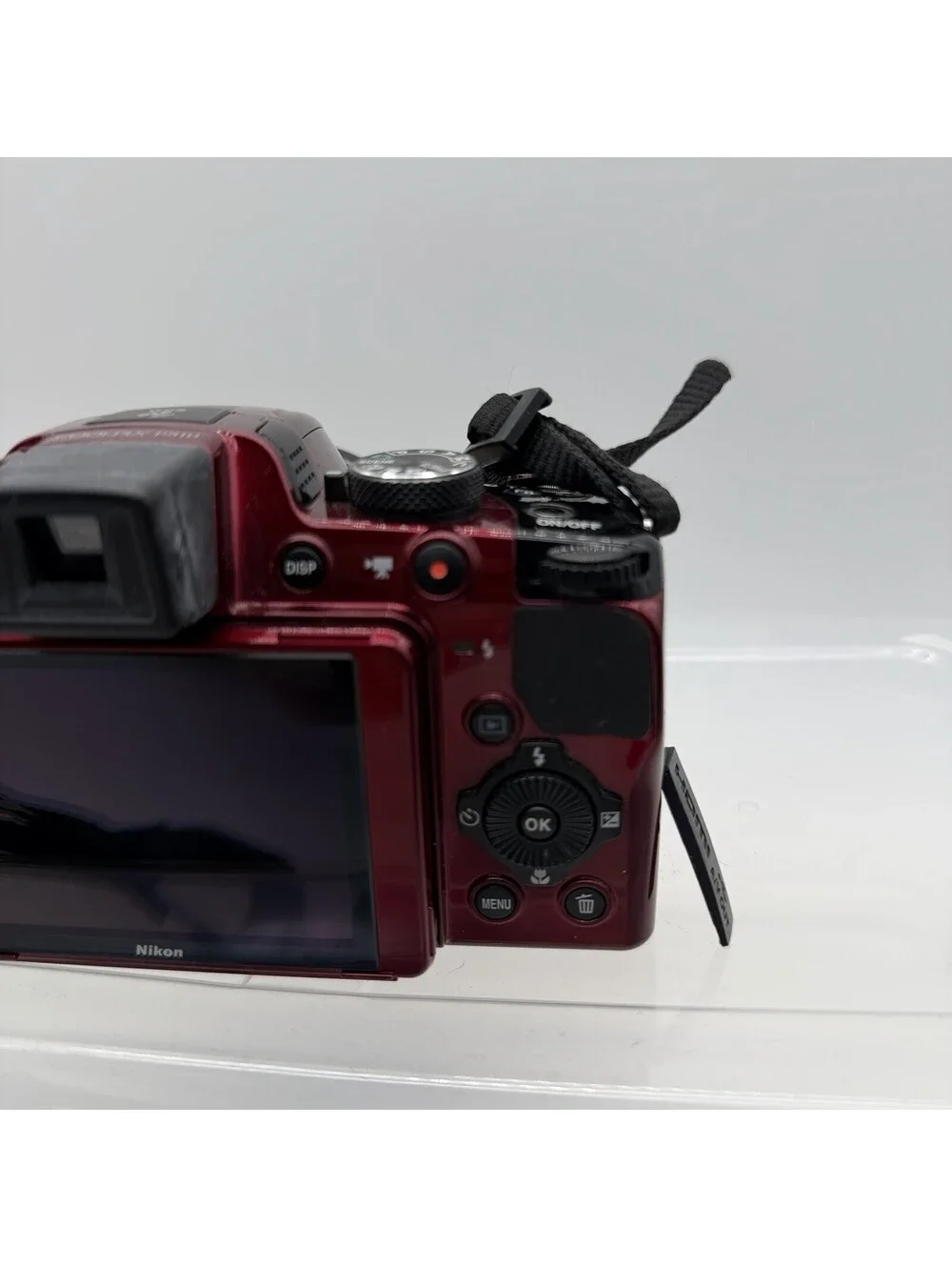 Nikon COOLPIX P510 Bridge Camera 42x Optical Zoom Full HD Built-in Flash/ Red